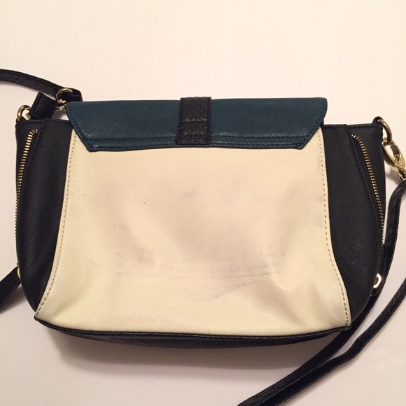 Mossimo Crossbody Handbag Purse - Picture 4 of 4